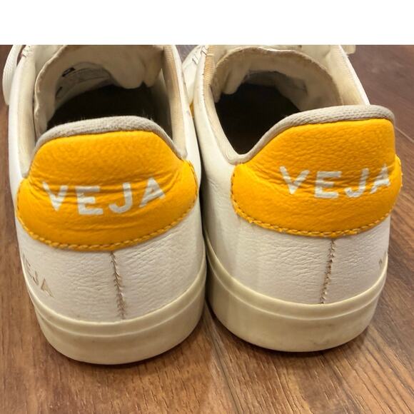 VEJA Campo Logo Leather Sneakers White Yellow Women’s Size 8 - Picture 5 of 9